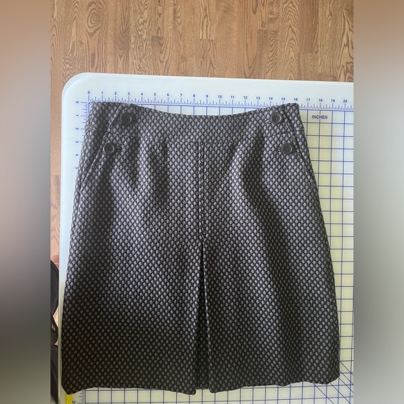 Ann Taylor mini skirt - Picture 3 of 8